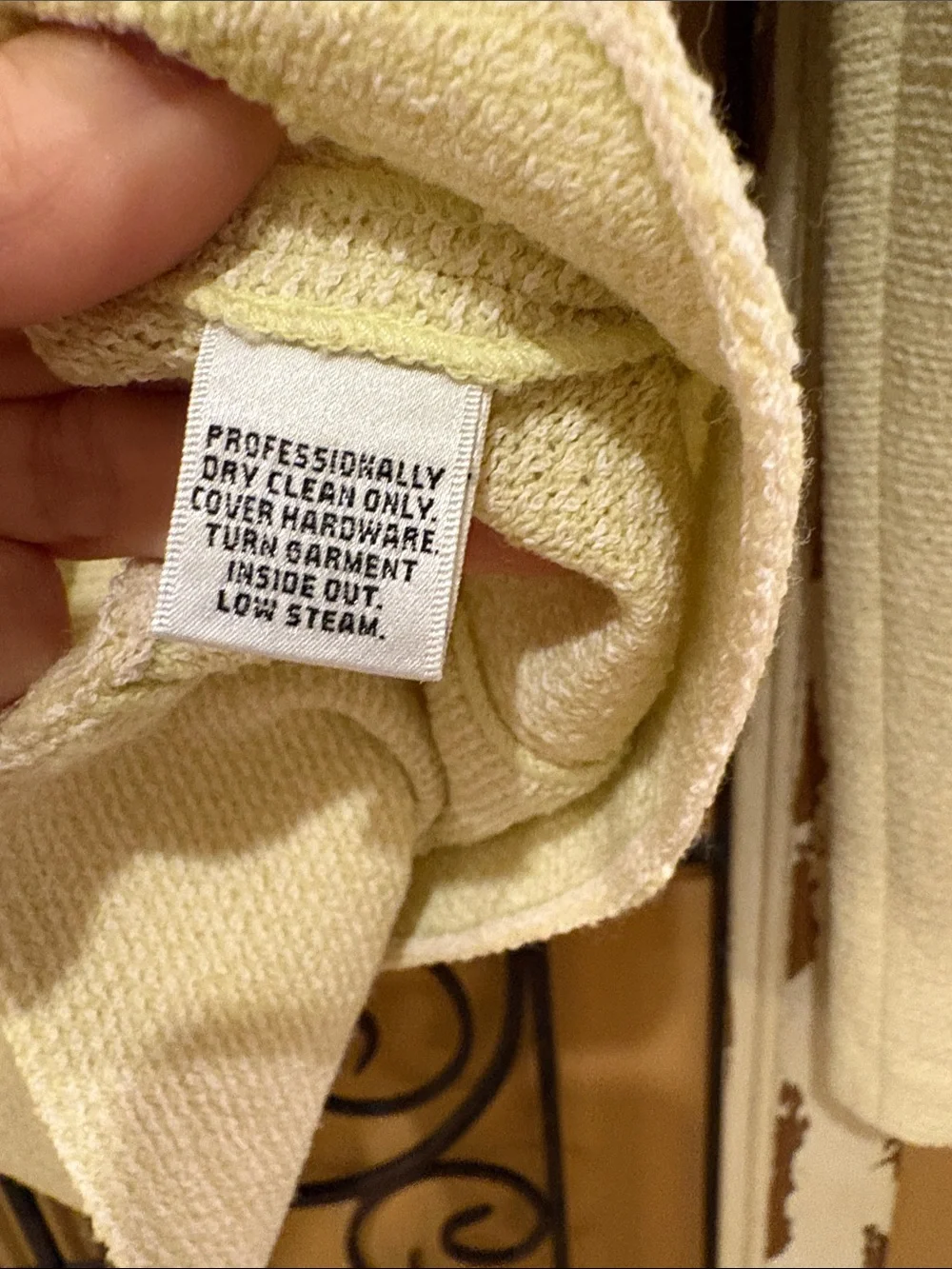 St. John Cream Sparkle Evening Jacket - Picture 7 of 15